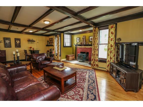 56 Tsienneto Road Derry, NH 03038 - Photo 19 of 34