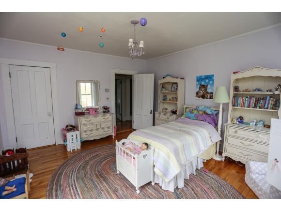56 Tsienneto Road Derry, NH 03038 - Photo 30 of 34