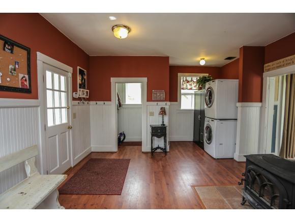 56 Tsienneto Road Derry, NH 03038 - Photo 8 of 34