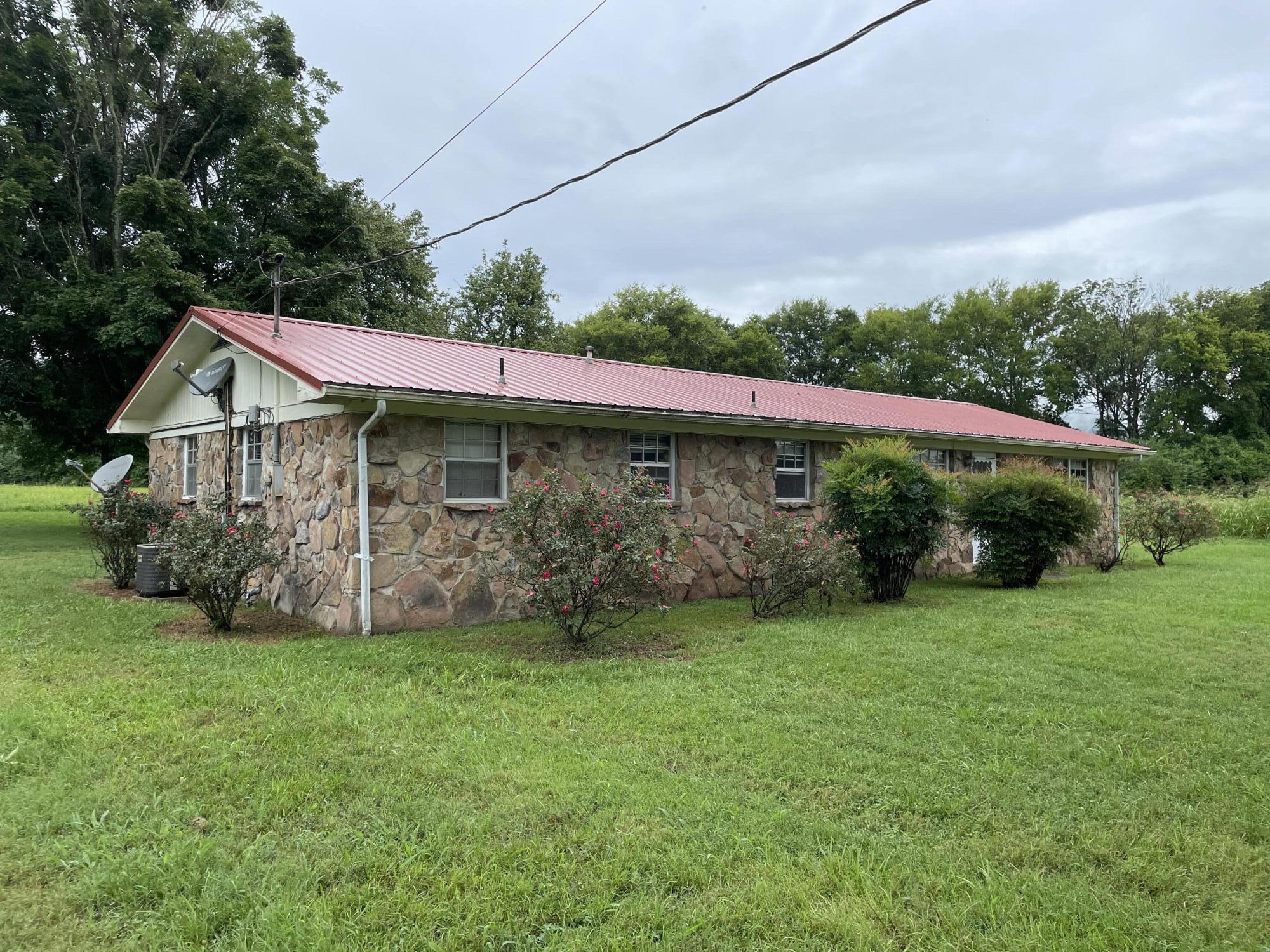 2579 West Valley Road Dunlap, TN 37327 - Photo 2 of 15 front