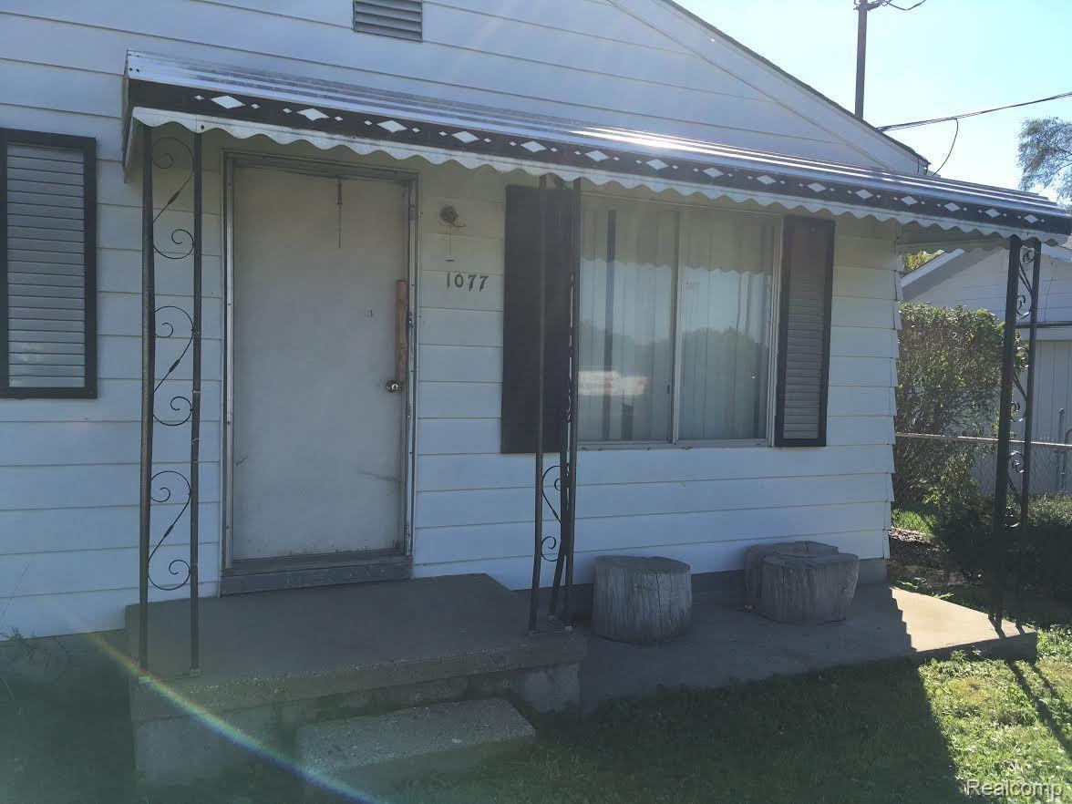 1077 Coldwater Road Flint, MI 48505 - Photo 2 of 2 0.jpg
