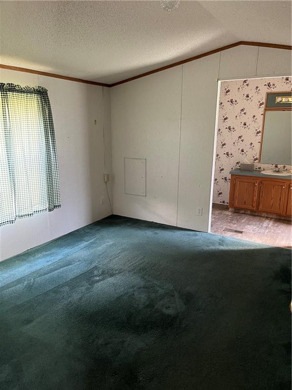 102 High Street Robinson, PA 15949 - Photo 6 of 24 Gallery Image 6