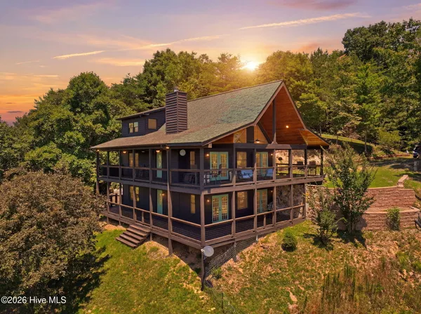 $618,000 | 1507 Wildcat Drive, Murphy, NC 28906