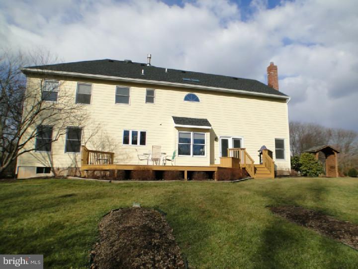 1495 Brookfield Road Yardley, PA 19067 - Photo 17 of 18 Gallery Image 17