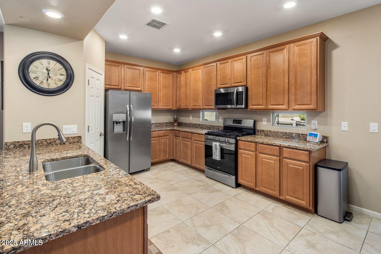 4230 West Palace Station Road New River, AZ 85087 - Photo 5 of 17 KITCHEN