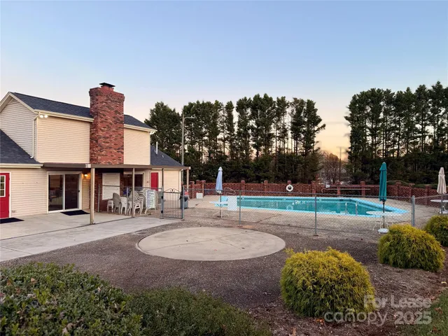 a view of a house with entertaining space