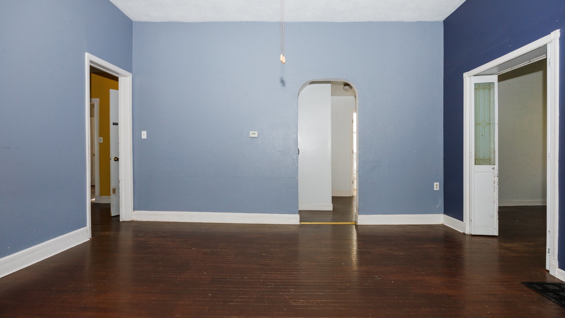 802 South Madison Street Bloomington, IL 61701 - Photo 15 of 33 an empty room with wooden floor and closet