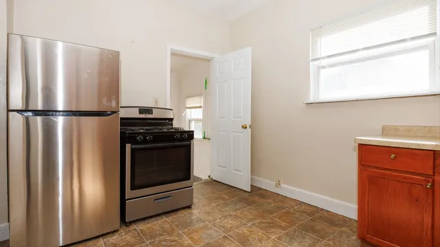 $144,900 | 802 South Madison Street, Bloomington, IL 61701