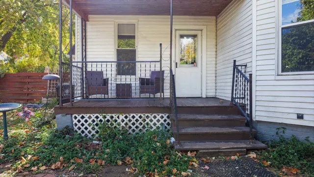 $144,900 | 802 South Madison Street, Bloomington, IL 61701