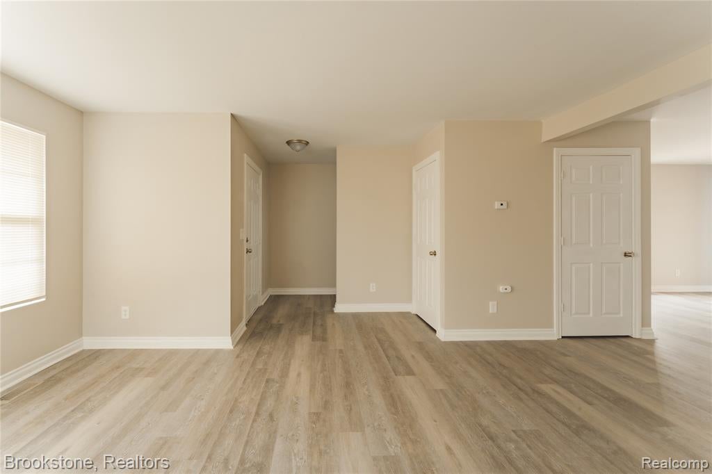 270 Franklin Road Pontiac, MI 48341 - Photo 6 of 46