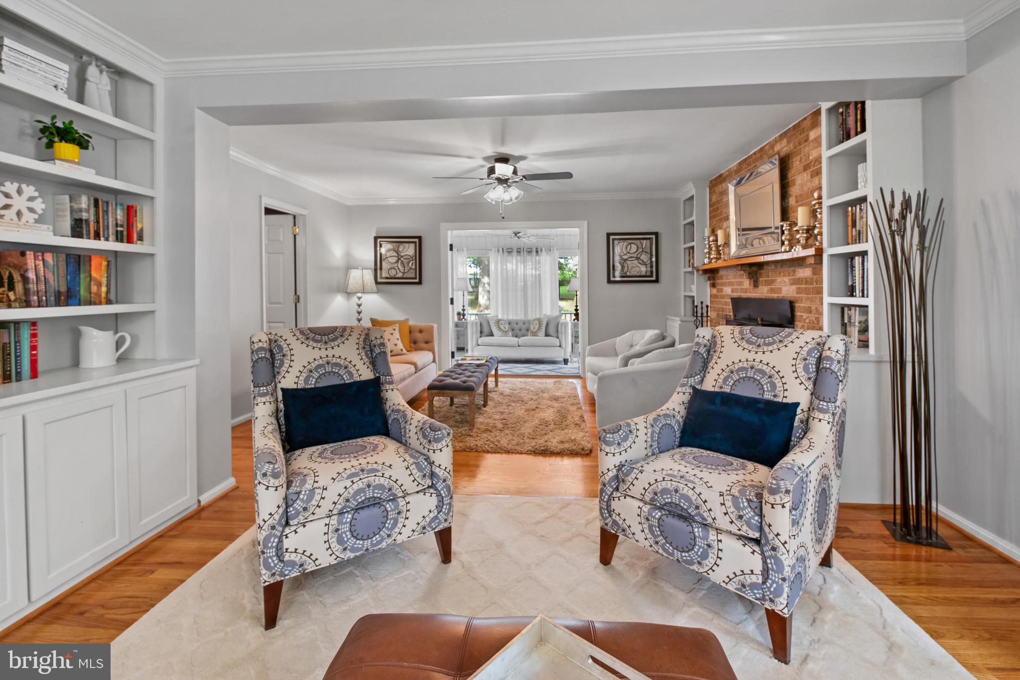 3825 Rockdale Road Manchester, MD 21102 - Photo 9 of 50 Hardwood Floors & Custom Built-ins