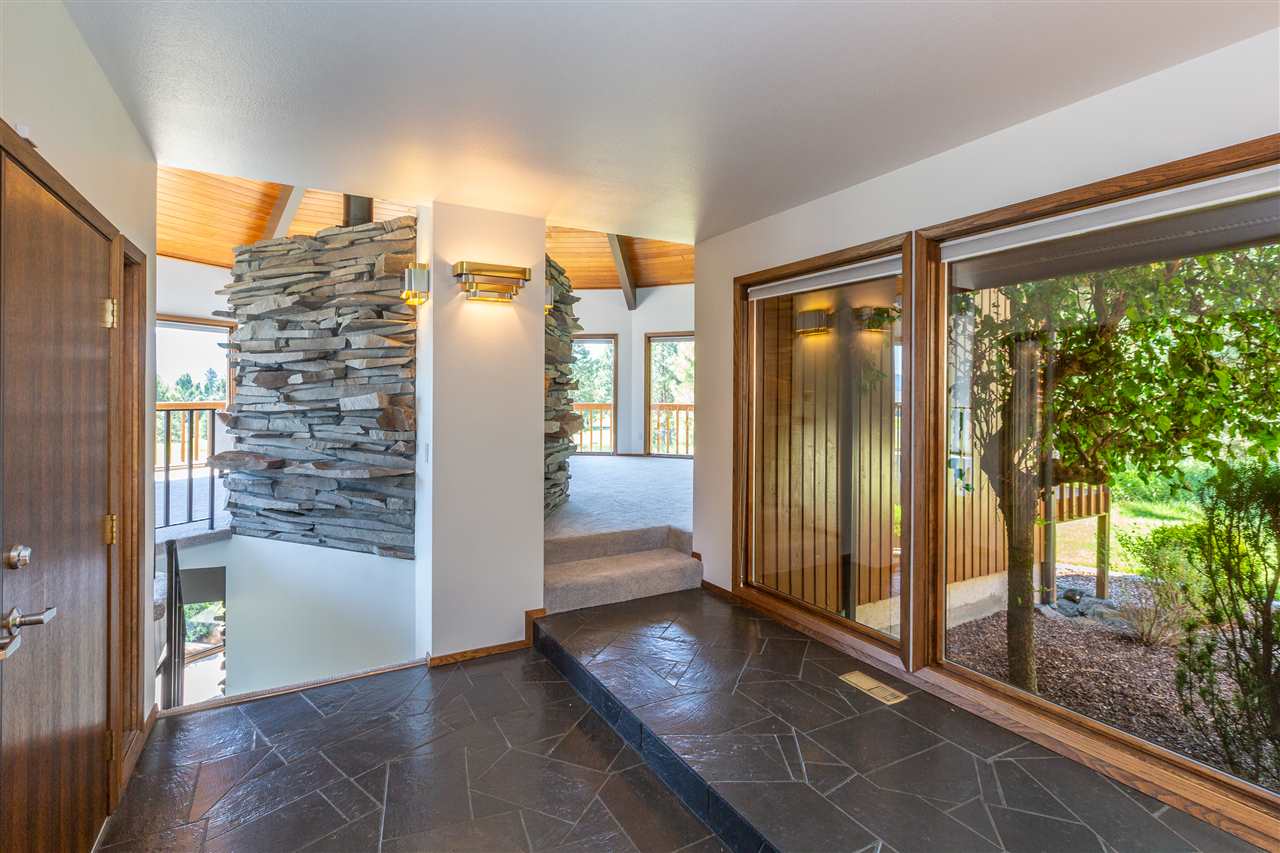 4002 South Chapman Road Greenacres, WA 99016 - Photo 9 of 50