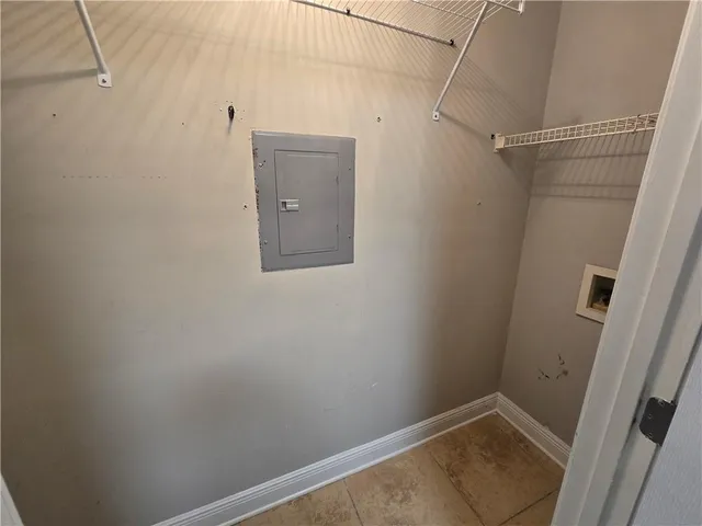 a view of utility room