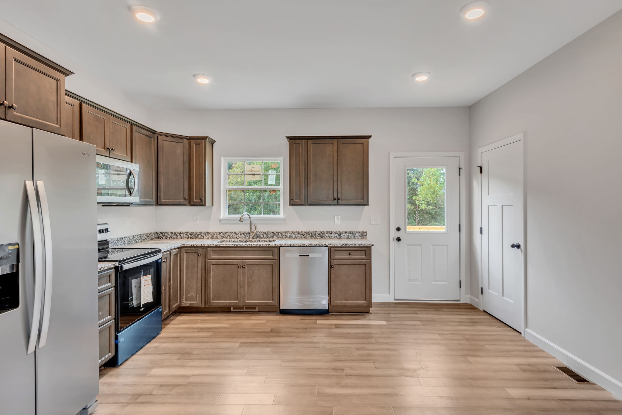 1030 Promise Land Road Charlotte, TN 37036 - Photo 16 of 36 Gallery Image 16