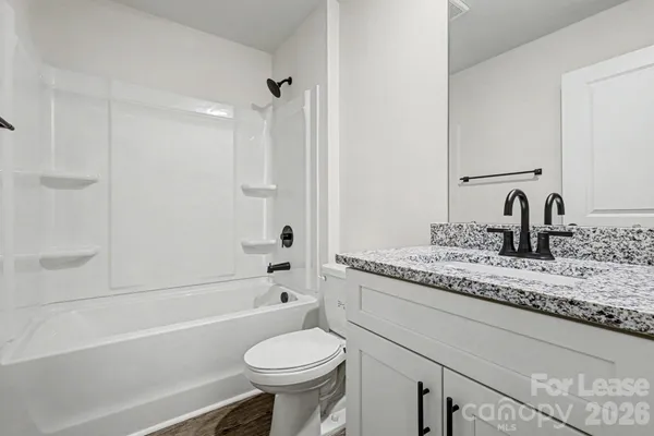 $1,750 | 104 10th Avenue Southeast, Hickory, NC 28602