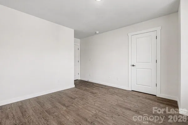 $1,750 | 104 10th Avenue Southeast, Hickory, NC 28602