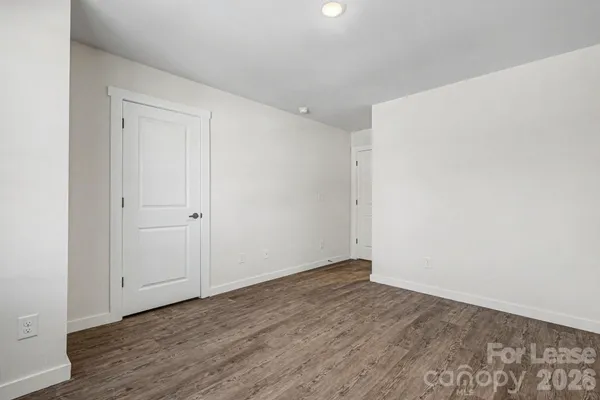 $1,750 | 104 10th Avenue Southeast, Hickory, NC 28602