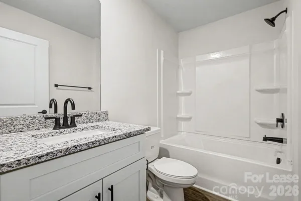 $1,750 | 104 10th Avenue Southeast, Hickory, NC 28602