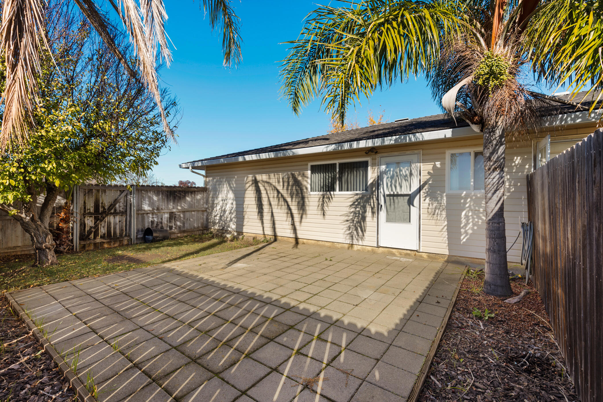 705 Kimball Road Red Bluff, CA 96080 - Photo 22 of 30 One Bedroom Unit Patio