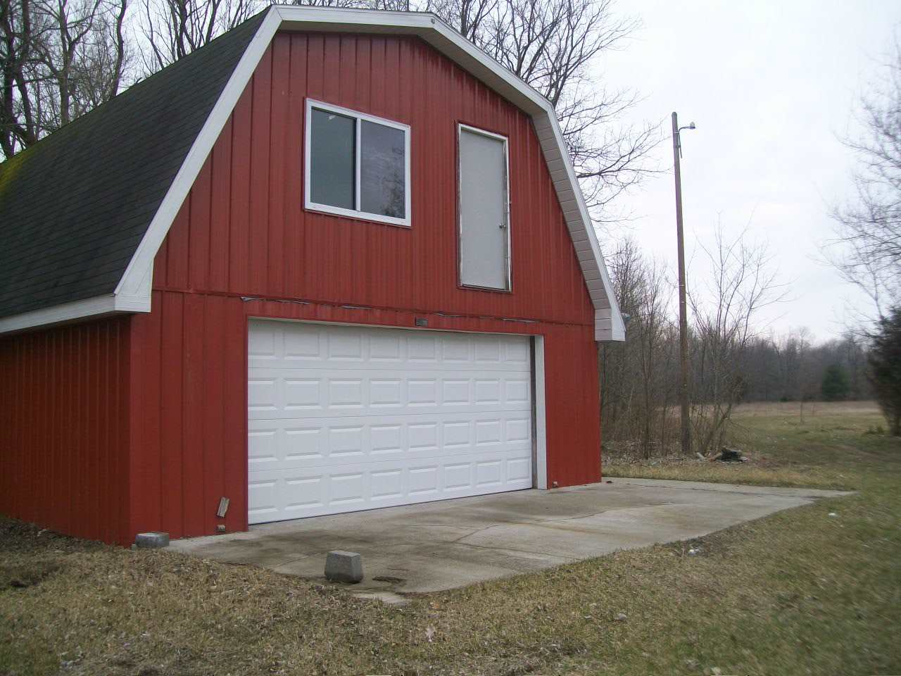 11345 West St Charles Road Sumner, MI 48889 - Photo 4 of 28 1844881-3.JPG