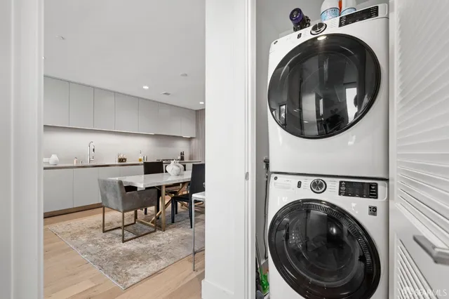 $940,000 | 1 Bristol Court, Unit 422, San Francisco, CA 94130