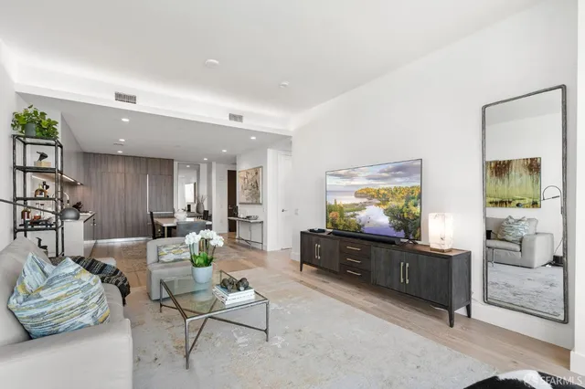 $940,000 | 1 Bristol Court, Unit 422, San Francisco, CA 94130