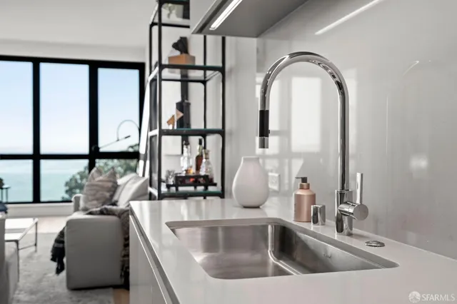 $940,000 | 1 Bristol Court, Unit 422, San Francisco, CA 94130