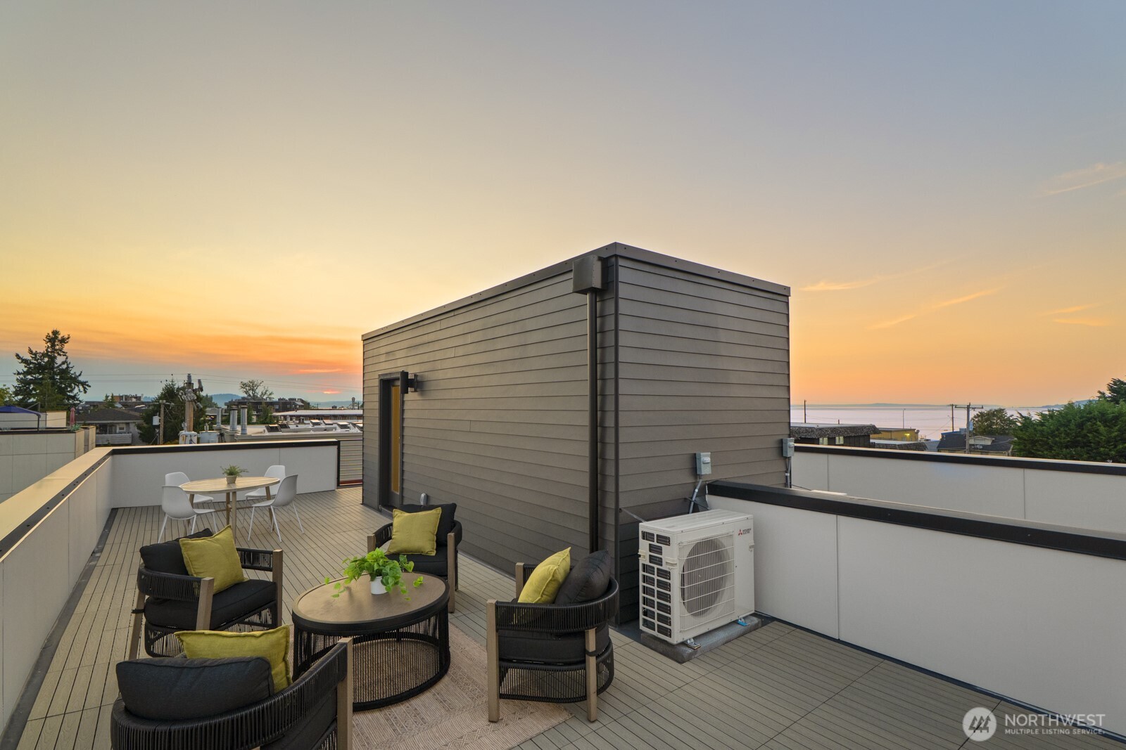 2769 59th Avenue Southwest, Unit B Seattle, WA 98116 - Photo 27 of 32