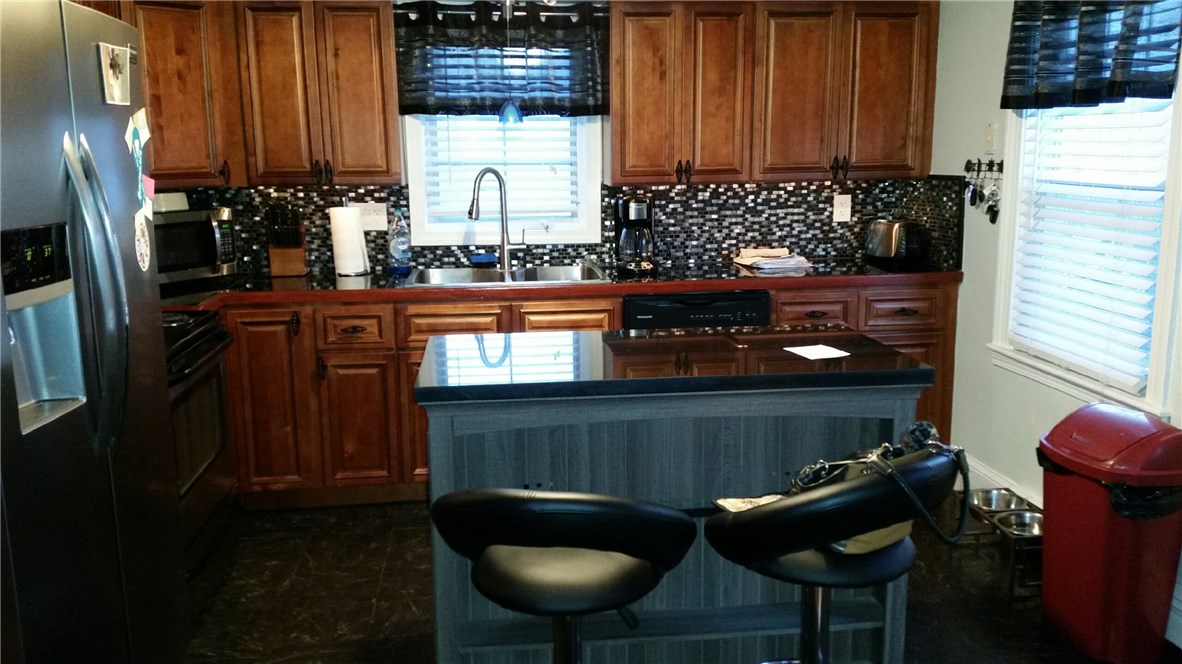 5 Edwards Road Johnston, RI 02919 - Photo 8 of 23 Gallery Image 8