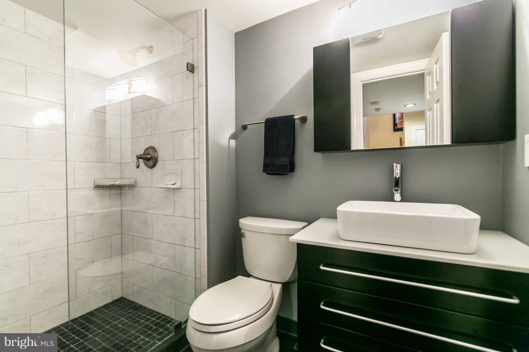 130 Roland Court Southwest Vienna, VA 22180 - Photo 26 of 30 Bath