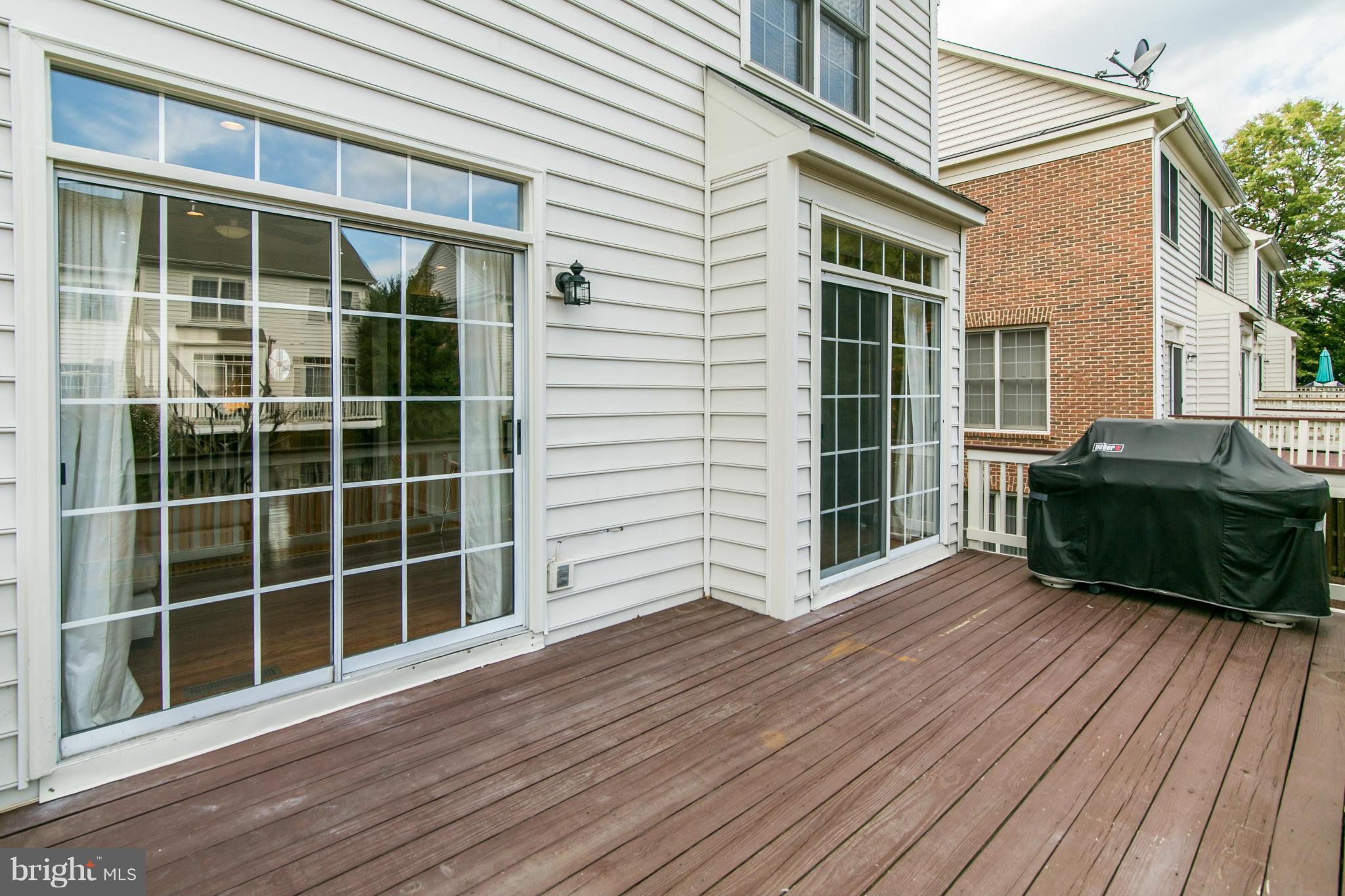 130 Roland Court Southwest Vienna, VA 22180 - Photo 27 of 30 Exterior (Rear)
