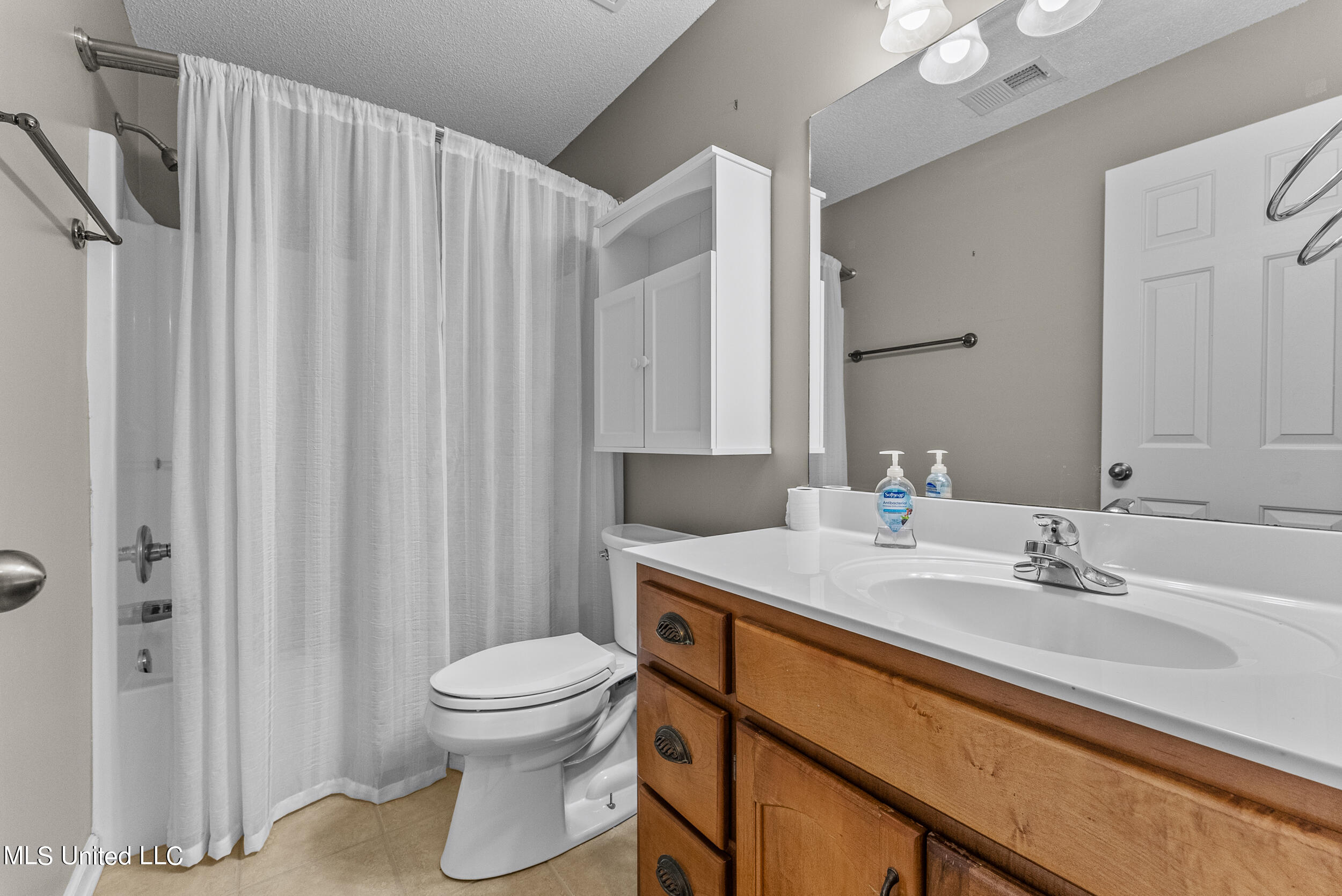 1675 Mason Drive Hernando, MS 38632 - Photo 20 of 26 1675 mason dr-interior-18