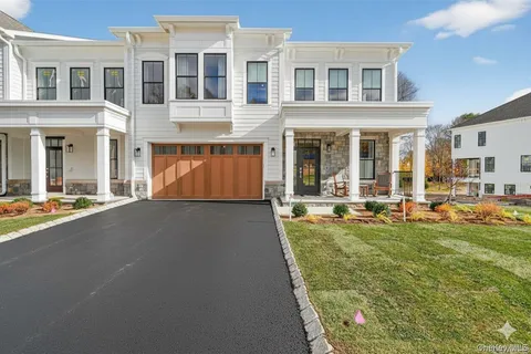 $1,100,000 | 1802 Soundview Court, Yorktown Heights, NY 10598