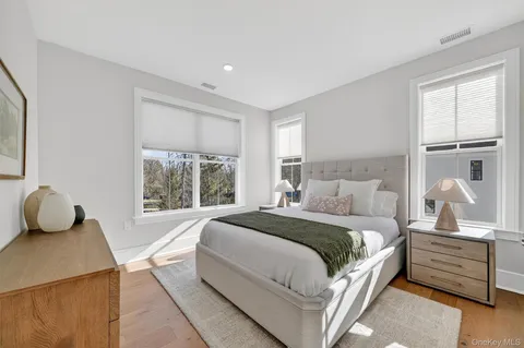 $1,100,000 | 1802 Soundview Court, Yorktown Heights, NY 10598