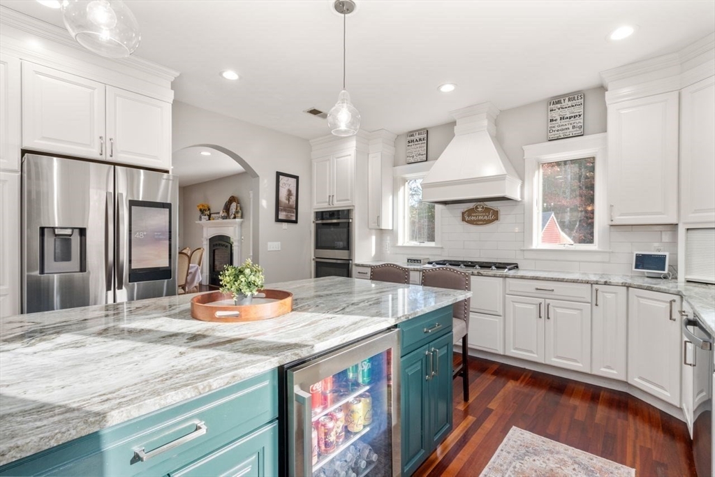 75 Walnut Plain Road Rochester, MA 02770 - Photo 5 of 42