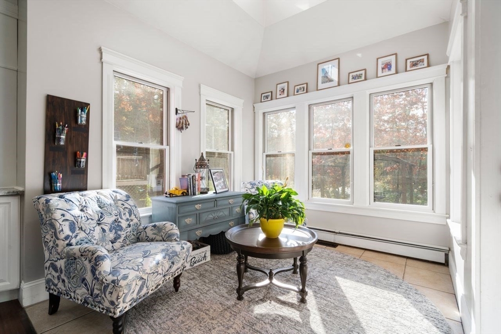 75 Walnut Plain Road Rochester, MA 02770 - Photo 9 of 42