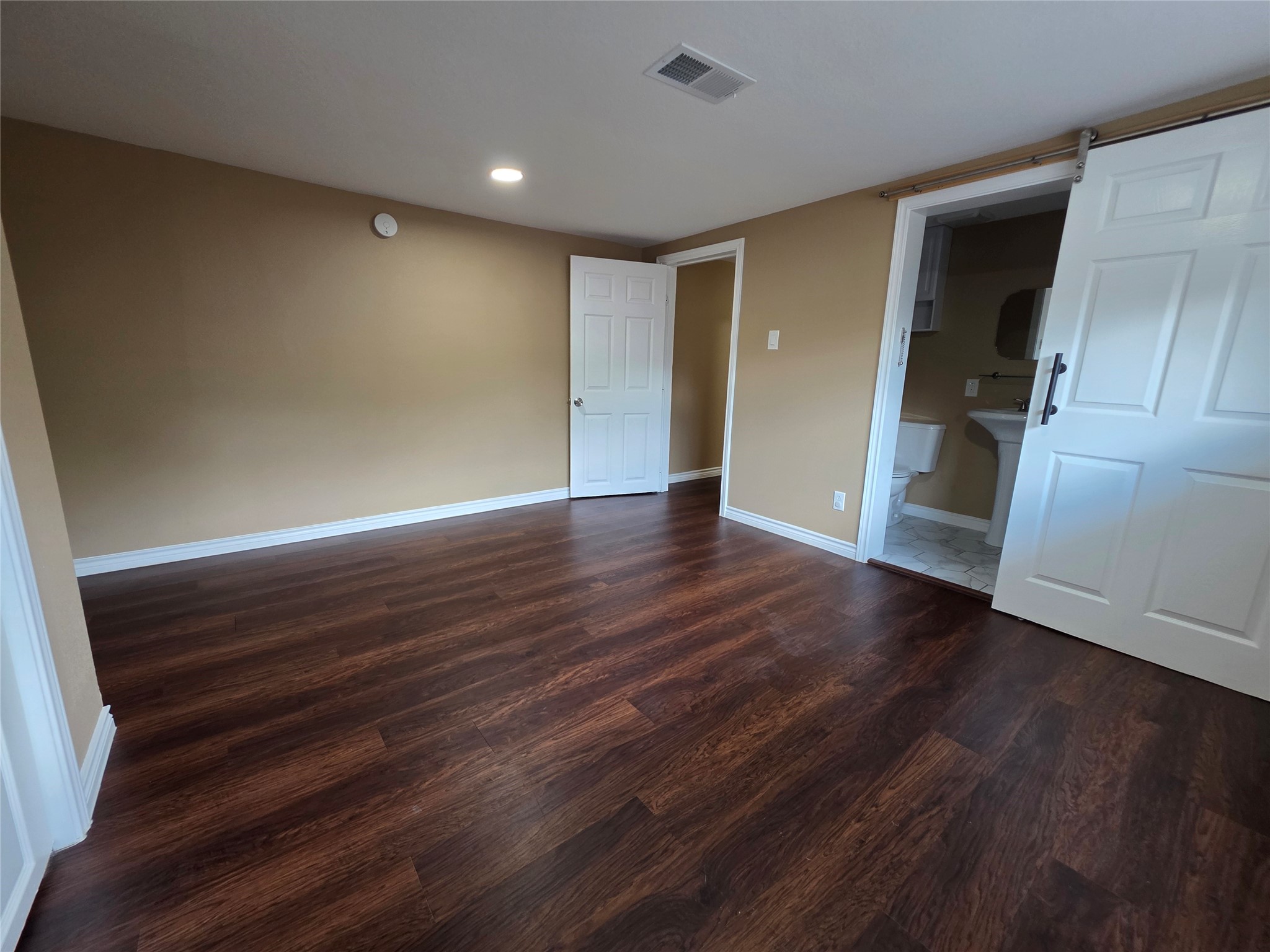 4105 Rutland Street Houston, TX 77018 - Photo 24 of 34 Another view of the Primary bedroom with ensuit bathroom.