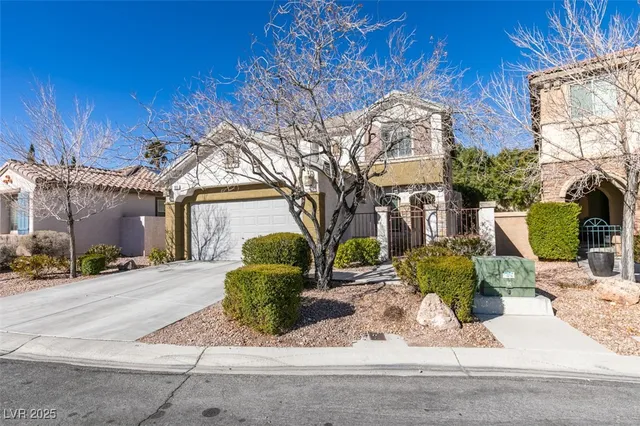 $3,950 | 1013 Newbold Street, Las Vegas, NV 89138