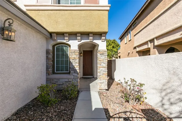$3,950 | 1013 Newbold Street, Las Vegas, NV 89138