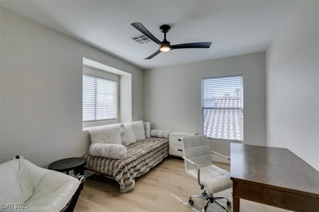 $3,950 | 1013 Newbold Street, Las Vegas, NV 89138