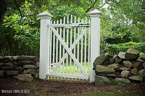 19 Whiffletree Way, Unit 19 Riverside, CT 06878 - Photo 26 of 32