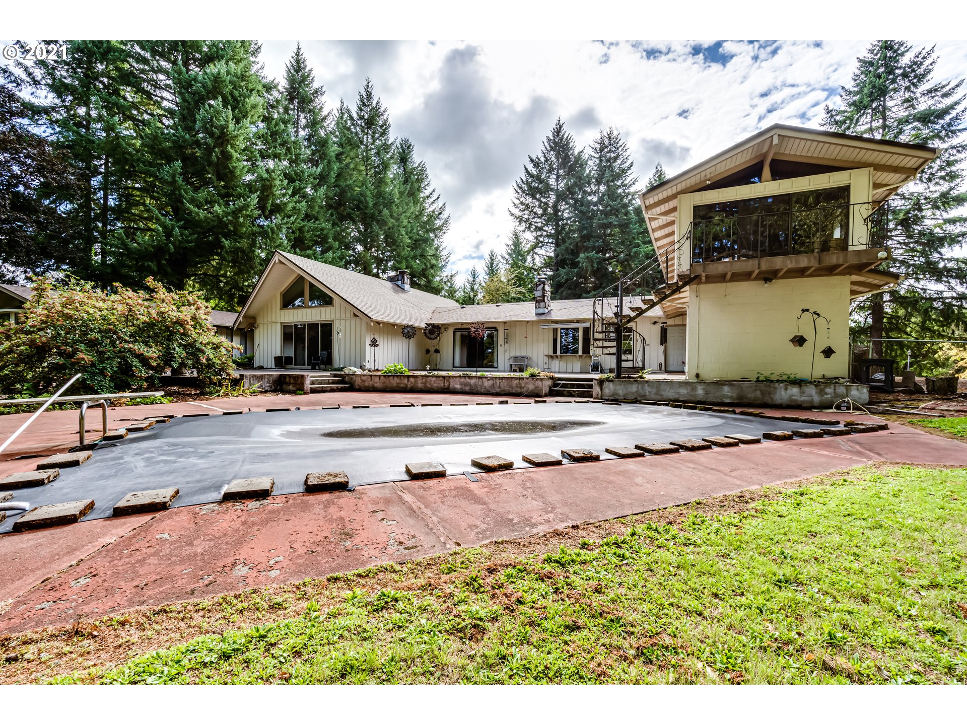 29418 Gimpl Hill Road Eugene, OR 97402 - Photo 28 of 32 Gallery Image 28