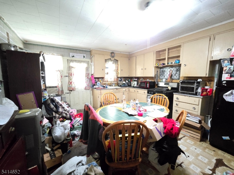 172 Maple Road Franklin, NJ 07416 - Photo 5 of 50