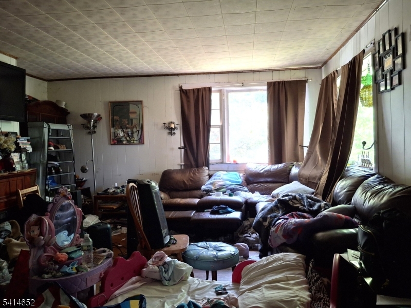 172 Maple Road Franklin, NJ 07416 - Photo 7 of 50