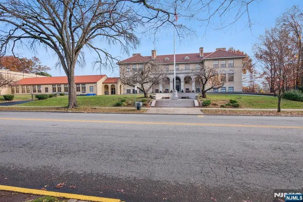 a view of building with a street