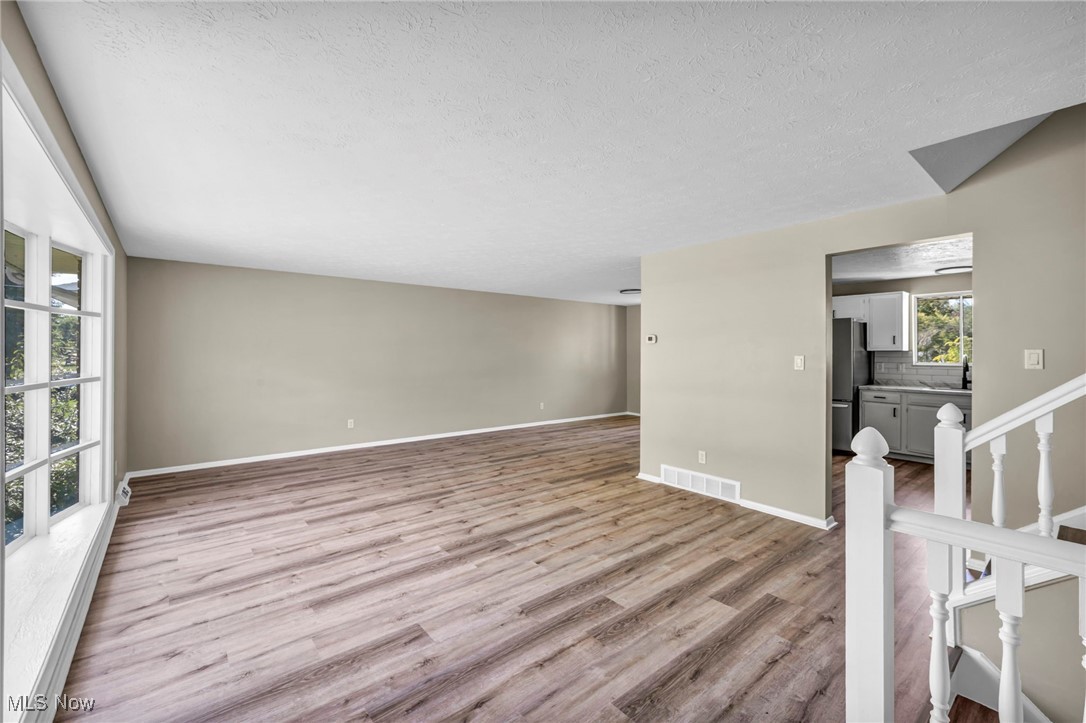 501 Button Road Bedford, OH 44146 - Photo 10 of 43 Gallery Image 10