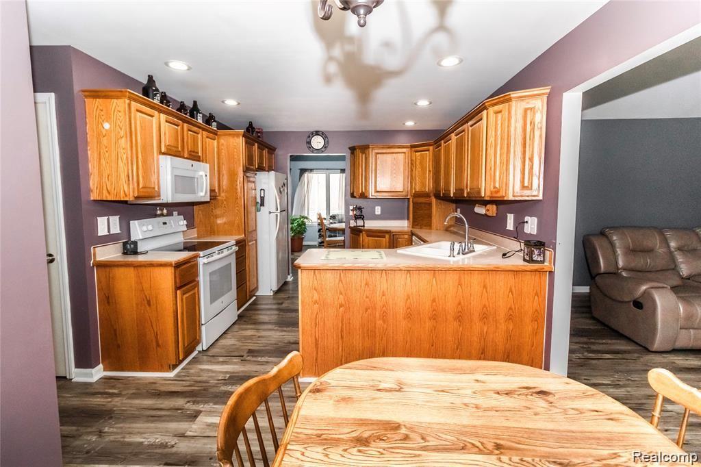 3824 Jefferson Road North Branch, MI 48461 - Photo 16 of 47 Kitchen (3).jpg