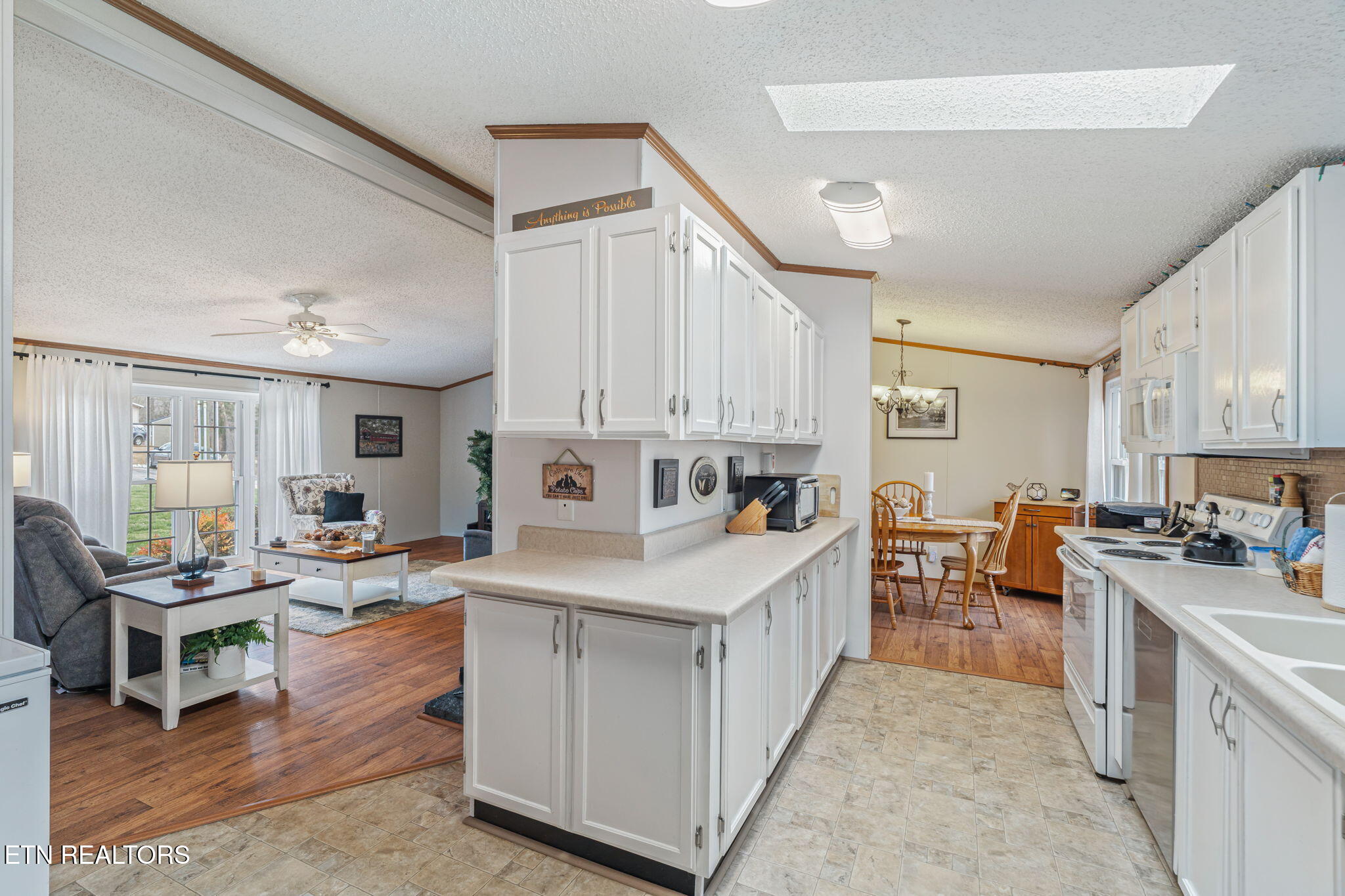 7501 Hunters Ridge Way Knoxville, TN 37914 - Photo 13 of 35 19-web-or-mls-7501 Hunters Ridge Way-37