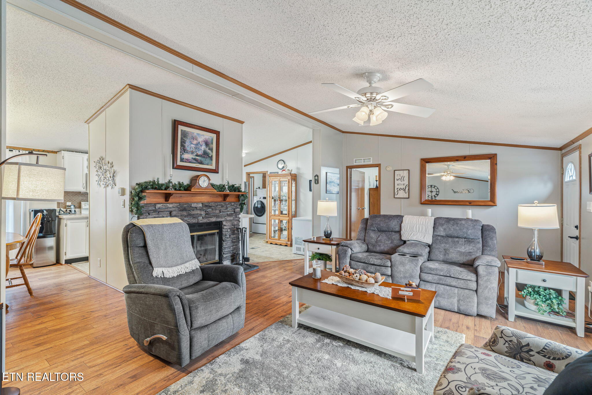 7501 Hunters Ridge Way Knoxville, TN 37914 - Photo 8 of 35 12-web-or-mls-7501 Hunters Ridge Way-28