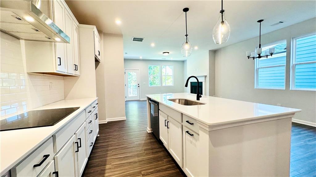 4445 Buttonwood Lane Lilburn, GA 30047 - Photo 5 of 17